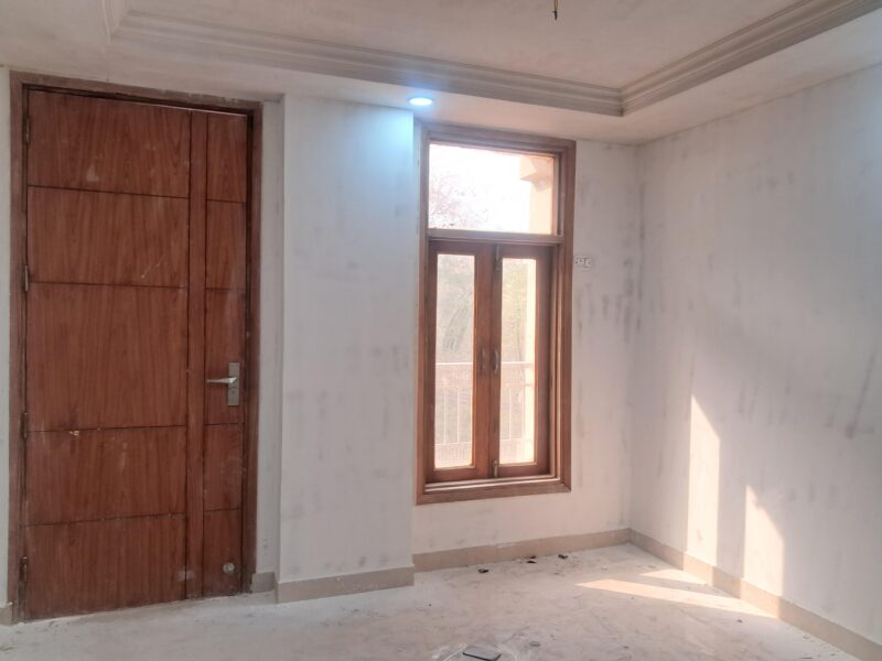 1 BHK + 1 Bath (500 sqft) Independent/Builder Floor for rent in Block B, Paryavaran Complex