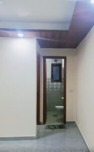 1 BHK + 1 Bath (549 sqft) Builder Floor for Rent in Block B, Paryavaran Complex