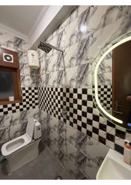 1 BHK + 1 Bath (425 sqft) Builder Floor for Rent in Block D, Paryavaran Complex