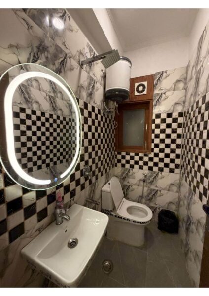 1 BHK + 1 Bath (415 sqft) Builder Floor for Rent in Block A, Paryavaran Complex
