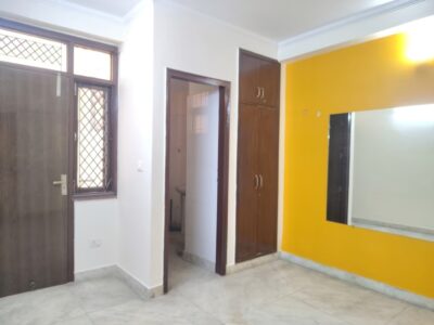 4 BHK + 4 Bath (2,100 sqft) Builder Floor for Rent in Paryavaran Complex
