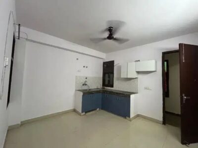 2 BHK + 2 Bath (950 sqft) Builder Floor for Rent in Block A, Paryavaran Complex