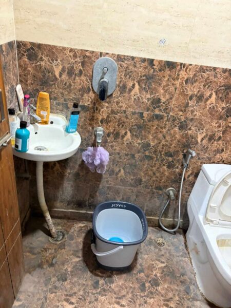 1 RK + 1 Bath (310 sqft) Flat/Apartment for Rent in Block E, Paryavaran Complex