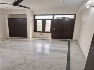 2 BHK + 2 Bath (950 sqft) Builder Floor for Rent in Block C, Paryavaran Complex